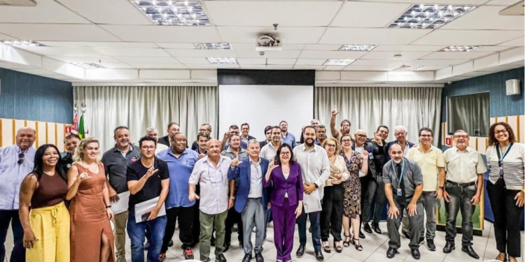 SINTHORESS participa de reunião na FETRHOTEL